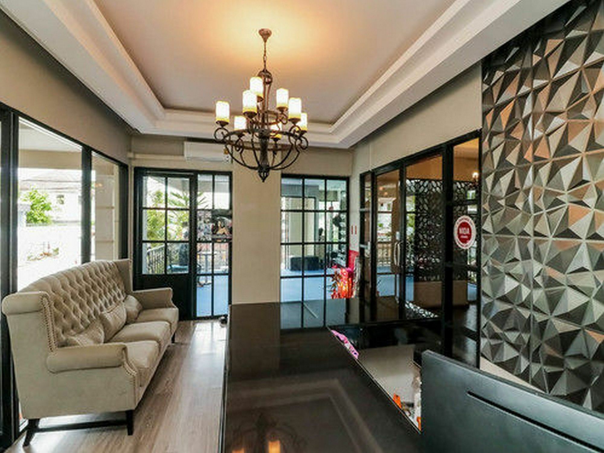Marisa Residence Bangkok Extérieur photo